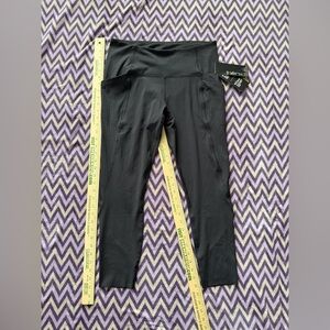 Hind Black Womens Yoga Pants Leggings Athletic Workout Size Large NWT